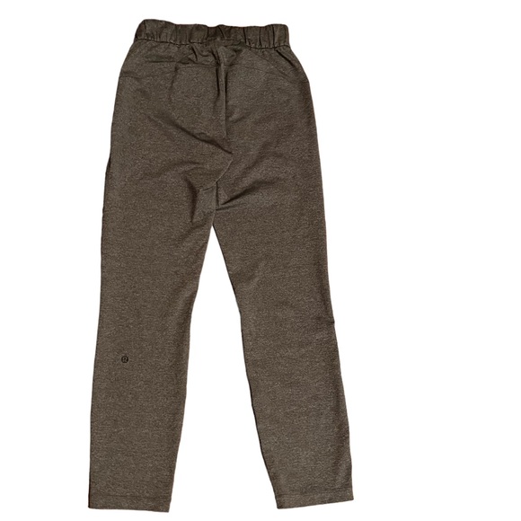 NEW Lululemon On The Fly Pant *28" in  Heathered Black size 2 - Picture 7 of 9